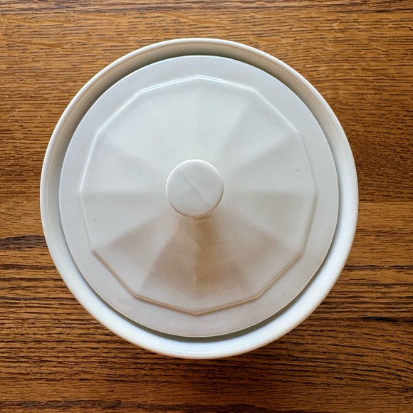 Mount Clemens Pottery Sugar Bowl - Picture 3 of 11